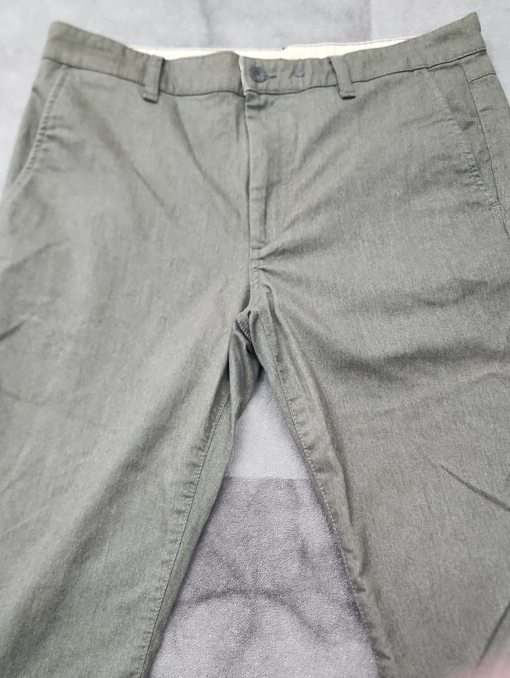 rag & bone Men's Chinos in Olive